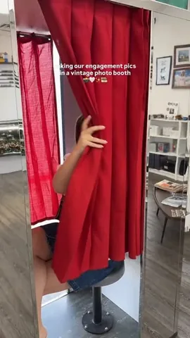 utterlymelanie Instagram post about Couple photography