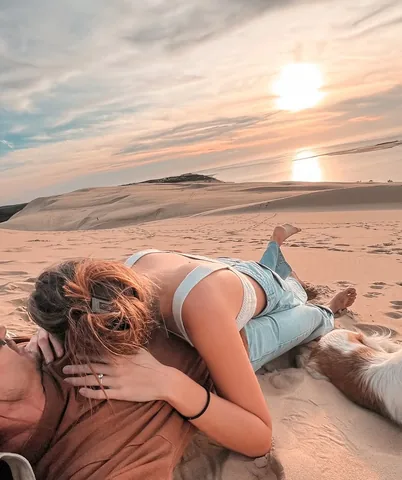 valeriandalex Instagram post about Dune du Pilat sunset