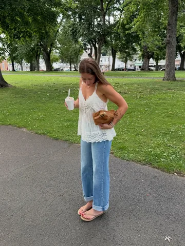vanessamferraiolo Instagram post about Summer lifestyle