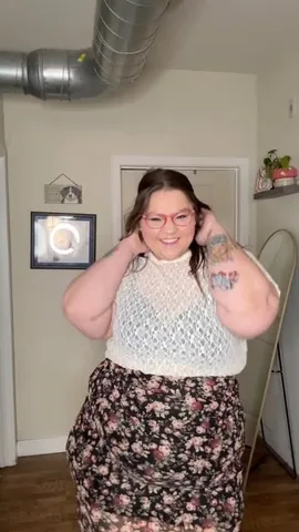 voluptuousleah Instagram post about Outfit and entertainment humor