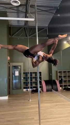 vytamin_c Instagram post about Aerial and pole skills