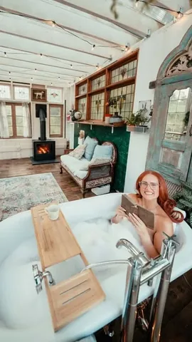 wearekingingit Instagram post about Bath house reveal