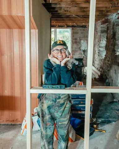 wearekingingit Instagram post about Home renovation progress