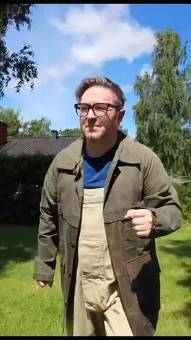 welldresseddad Instagram post about Menswear knowledge and AI criticism