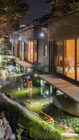 weloveourlife Instagram post about Tsukiji Jisaku dining experience
