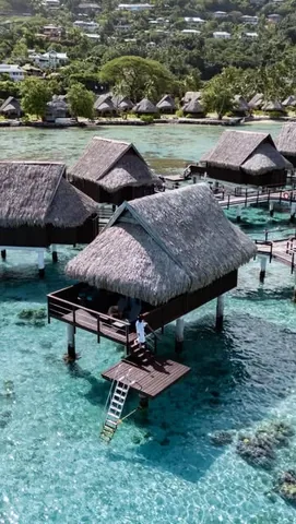 weloveourlife Instagram post about Moorea overwater bungalow
