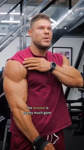 wesleyvissers Instagram post about Cable lateral raise technique