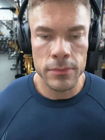 wesleyvissers Instagram post about Chest workout