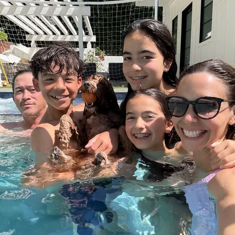 whatsupelle Instagram post about Mother’s Day