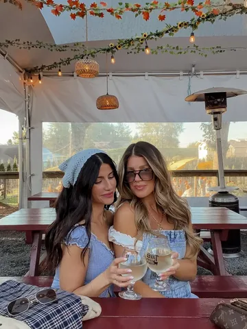 whitneyjco Instagram post about Fall friendship outing