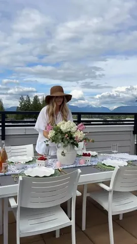 whitneyjco Instagram post about Outdoor dining setup