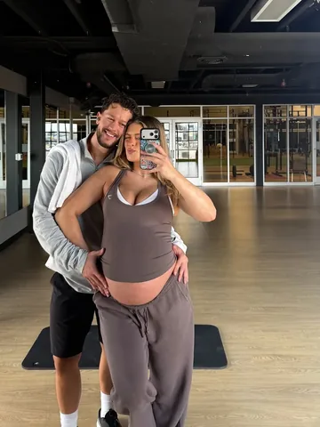 whitneyysimmons Instagram post about Humor