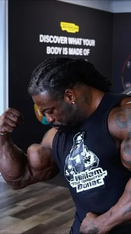 william_bonac Instagram post about Pre workout supplement branding