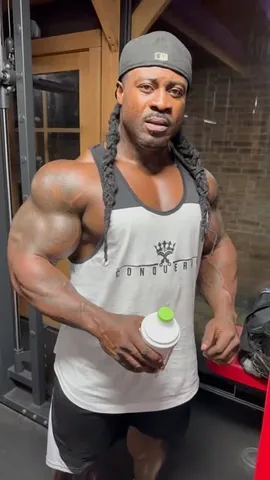 william_bonac Instagram post about Bodybuilding training and recovery