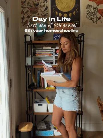 withkendra Instagram post about Homeschooling and education