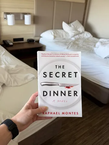 worldswithinpages Instagram post about Book review