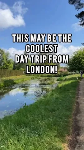 worldwidehoneymoon Instagram post about Hever Castle historical day trip