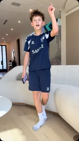 wynning.soccer Instagram post about Manchester City football