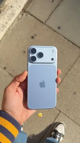 xeetechcare Instagram post about IPhone 18 Pro colors