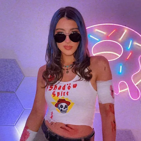 xminks Instagram post about Twitch gaming livestream