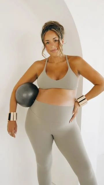 yamimufdi Instagram post about Pregnancy fitness program