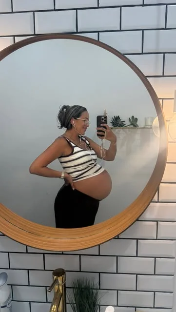 yamimufdi Instagram post about Pregnancy humor