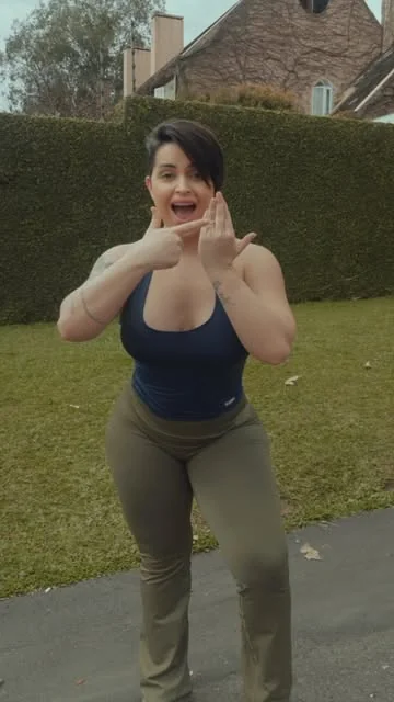 yannefitness Instagram post about Conquistas pessoais e família