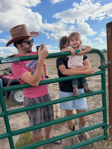 yawivlogs Instagram post about Weekly family photo update