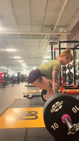 zoalinseyifbbpro Instagram post about Leg workout