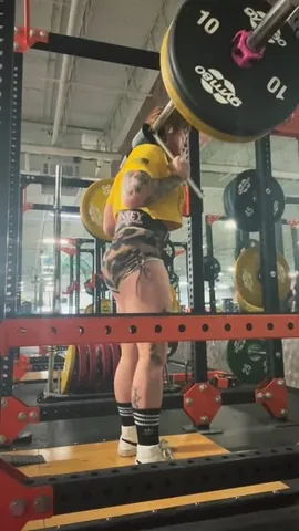 zoalinseyifbbpro Instagram post about Memorial fitness post
