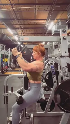 zoalinseyifbbpro Instagram post about Gym review