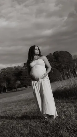 zoerpatchin Instagram post about Postpartum adjustment