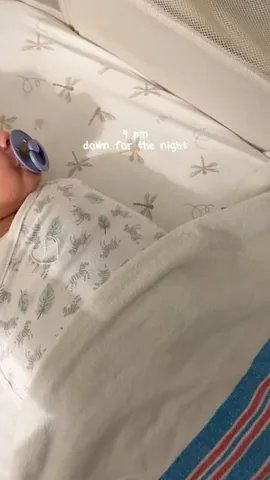zoerpatchin Instagram post about Newborn feeding products