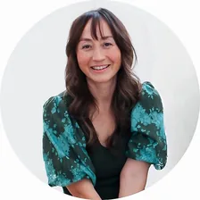 CHRISTINA J WARREN | Aesthetic to Abundant profile photo