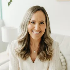Kelly Vincent, Psy.D. | Holistic Psychologist — Instagram profile photo