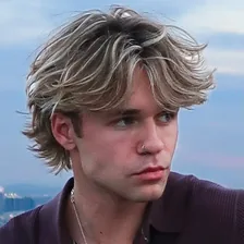 Vik White — Instagram profile photo