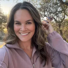 Julie Franks — Instagram profile photo