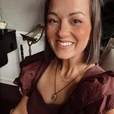 Ｔｉｓｈ | Catholic Motherhood & Homeschool profile photo