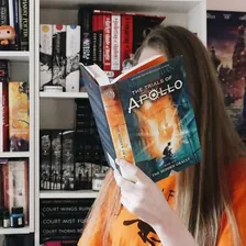 anna 🪩🏹🌙📖🎧✈️ — Instagram profile photo