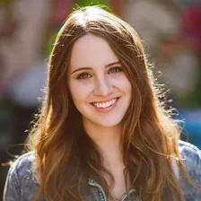 Sara Dietschy profile photo