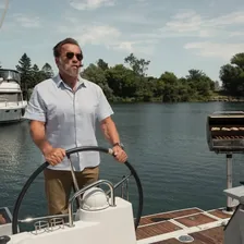 Arnold Schwarzenegger profile photo