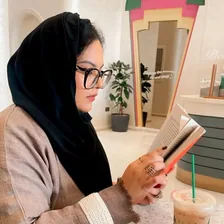 sumaiyya | bookstagram — Instagram profile photo
