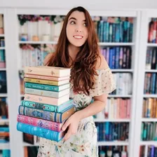 Thais | Romantic Reads — Instagram profile photo