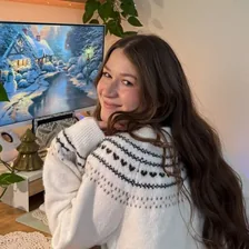 Em | Cozy Lifestyle & Gaming — Instagram profile photo